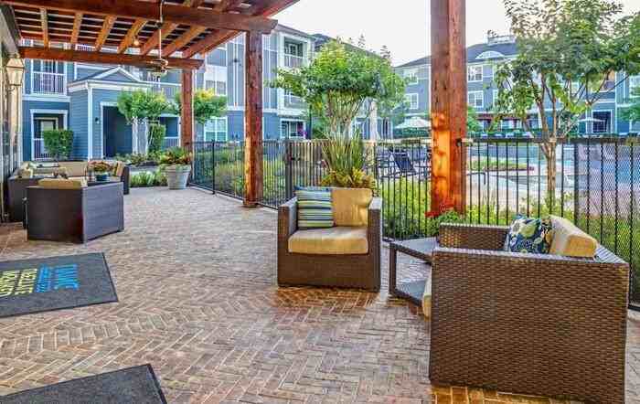 4400 College Park Dr #C2 - Photo 6 of 30