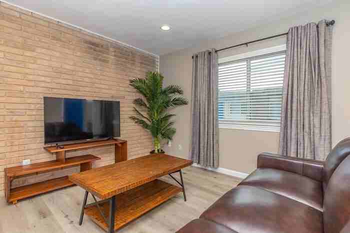 9707 Timberside Dr #B1 - Photo 2 of 8