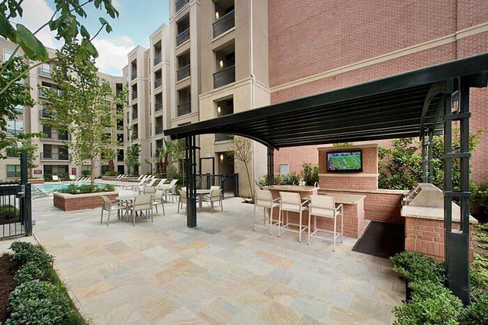 2900 W Dallas St #B2 - Photo 5 of 21