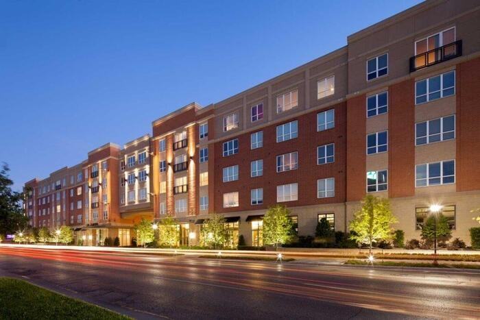 1340 W Gray St #B3 - Photo 3 of 36