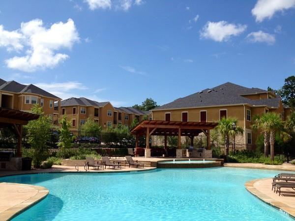 2951 N Loop 336 W #C2 - Photo 4 of 25