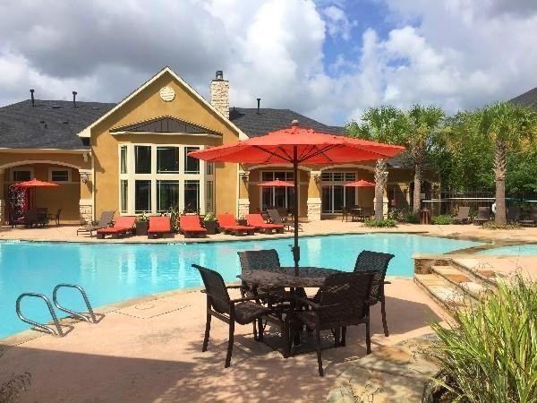 2951 N Loop 336 W #C2 - Photo 6 of 25