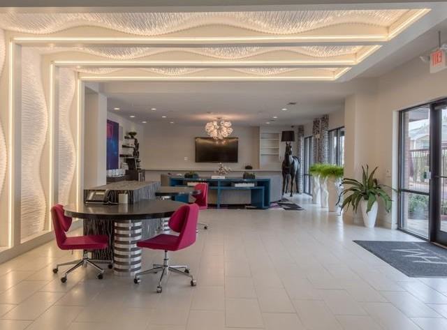 225 S Heights Blvd #C3 - Photo 2 of 14