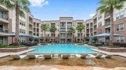 145 Heights Blvd #B4 - Photo 4 of 29