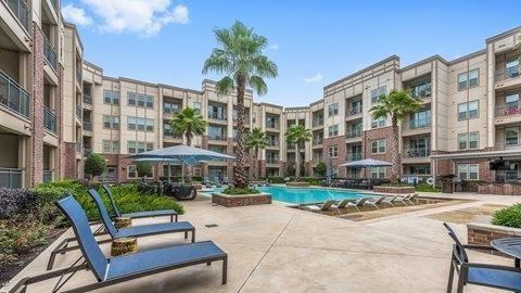 145 Heights Blvd #B5 - Photo 2 of 29