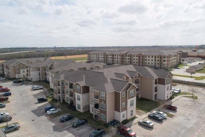 15330 Liberty River Dr #C2 - Photo 3 of 40