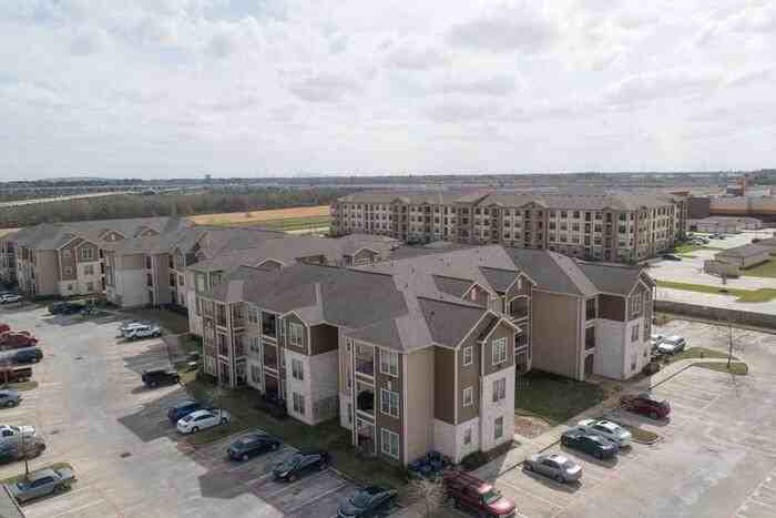 15330 Liberty River Dr #B2 - Photo 3 of 40