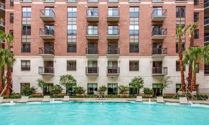 500 Crawford St #C4 - Photo 4 of 17