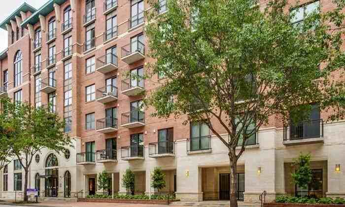 500 Crawford St #B2 - Photo 2 of 15