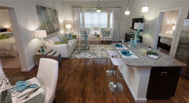 1900 Yorktown St #C3 - Photo 5 of 17