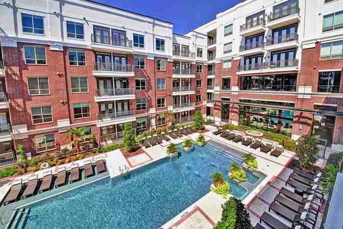 100 Detering St #B10 - Photo 2 of 32