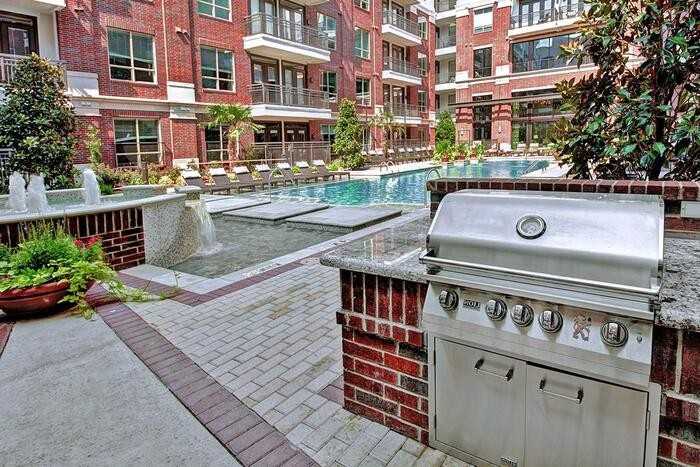 100 Detering St #B11 - Photo 5 of 33