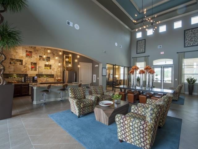 14807 Woodland Hills Dr #B5 - Photo 3 of 16