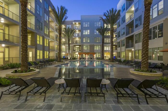 70 E Briar Hollow Ln #C2 - Photo 5 of 20