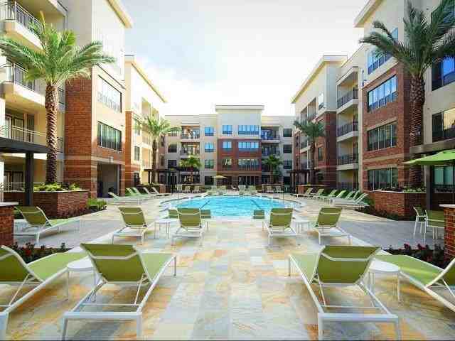 1301 Richmond Ave #A1 - Photo 5 of 31