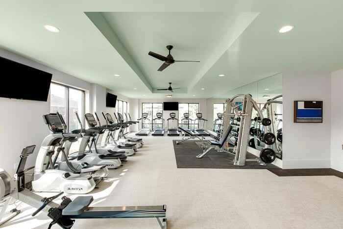 7600 Kirby Dr #D1 - Photo 4 of 14