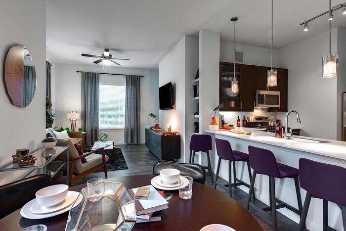 7600 Kirby Dr #D1 - Photo 5 of 14