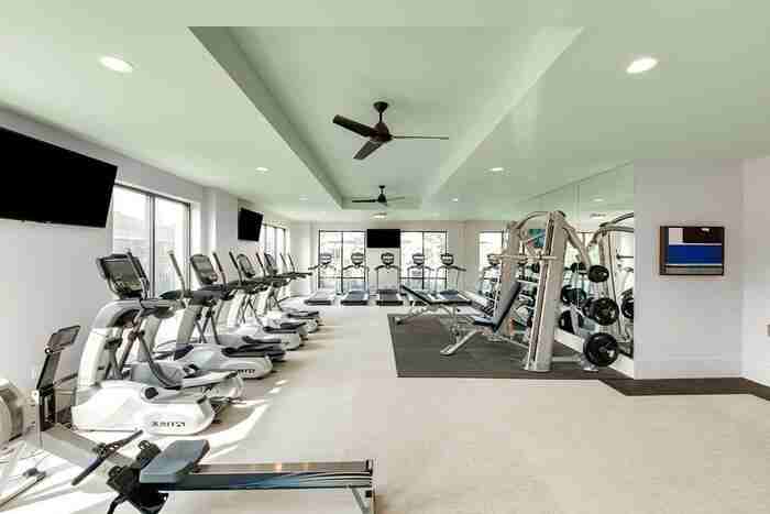 7600 Kirby Dr #C2 - Photo 4 of 15