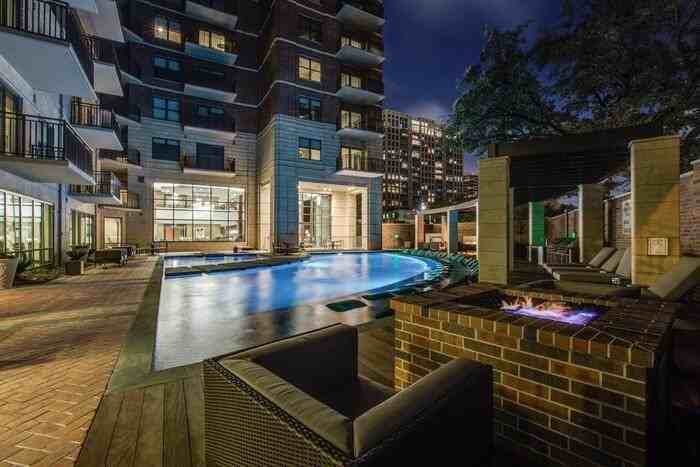 4 Chelsea Blvd #C4 - Photo 2 of 25