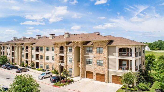 18021 Kingsland Blvd #B3 - Photo 2 of 32