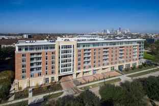 1699 Hermann Dr #C4 - Photo 1 of 1