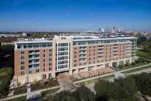 1699 Hermann Dr #C7 - Photo 1 of 1