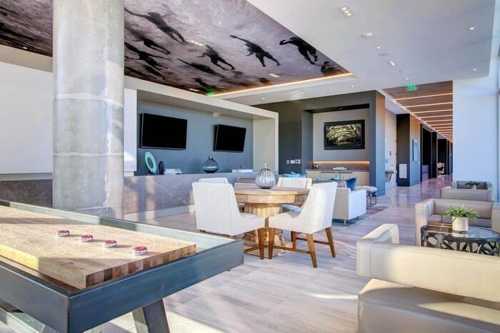 5280 Caroline St #B2 - Photo 7 of 34