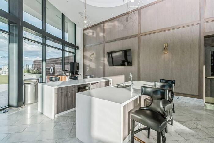 3333 Lake St #C10 - Photo 7 of 34