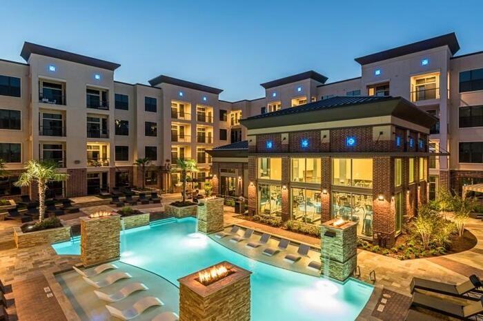 2626 Fountain View Dr #C4 - Photo 6 of 44