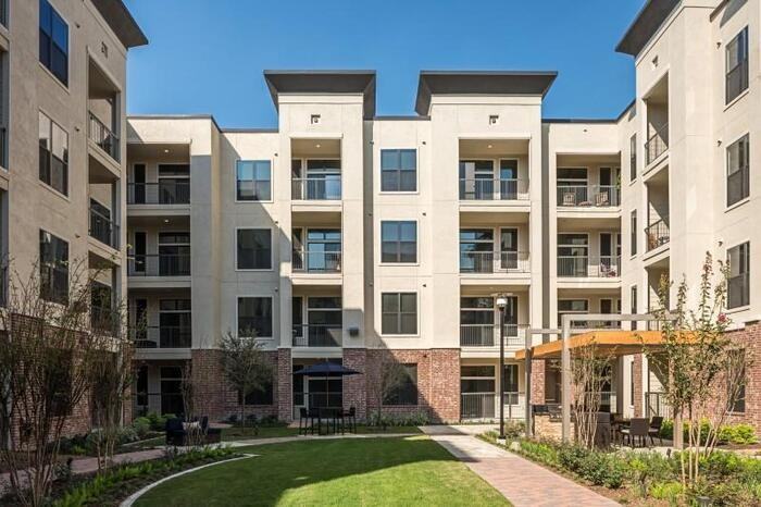 2626 Fountain View Dr #B1 - Photo 3 of 47