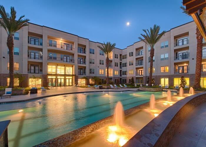 935 N Wilcrest Dr #A2 - Photo 4 of 30