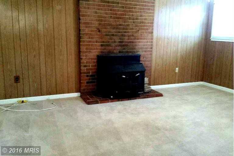 13719 Langstone Dr - Photo 3 of 9