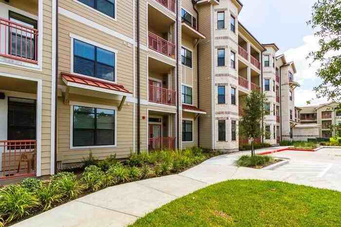 13098 Westheimer Rd #B5 - Photo 2 of 20