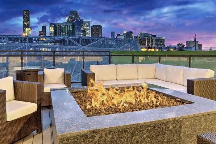 2424 Capitol St #B3 - Photo 3 of 14