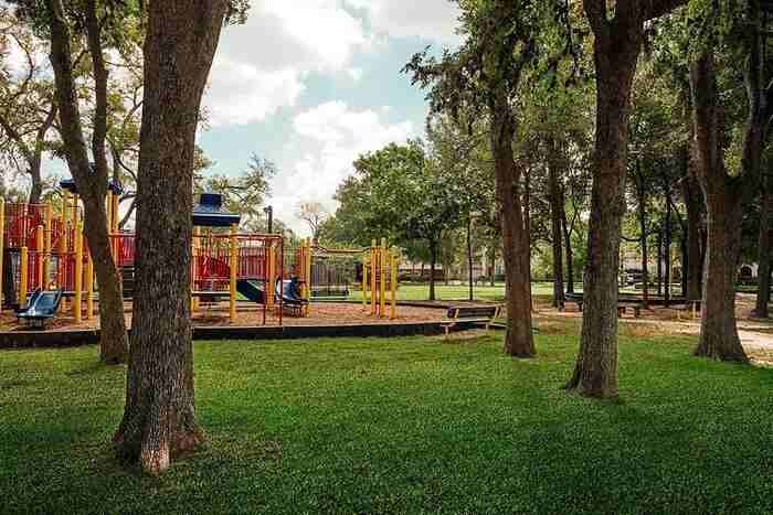 8877 Frankway Dr #C1 - Photo 6 of 19