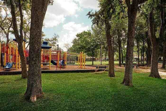 8877 Frankway Dr #C2 - Photo 6 of 28