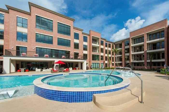 15255 Vintage Preserve Pkwy #B9 - Photo 5 of 48