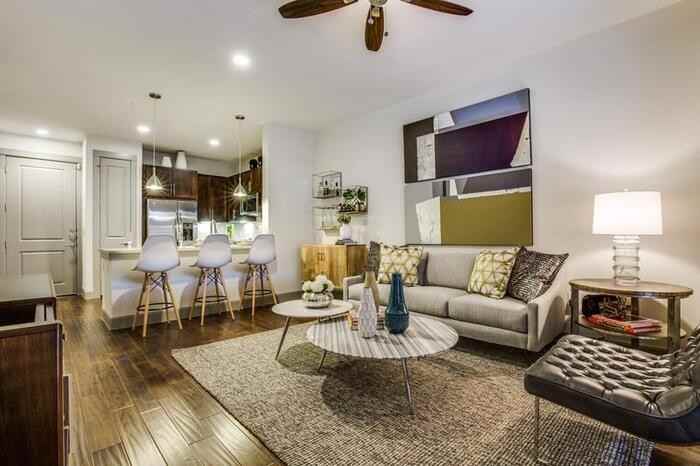 525 Yale St #B3 - Photo 7 of 22