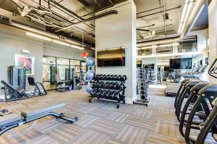 525 Yale St #B8 - Photo 6 of 27