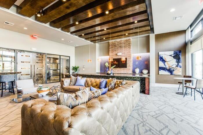 525 Yale St #B10 - Photo 2 of 29