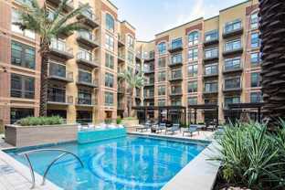 515 W 20th St #C1 - Photo 1 of 1