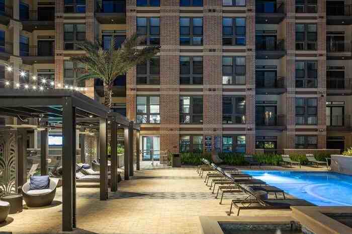 515 W 20th St #B9 - Photo 5 of 50