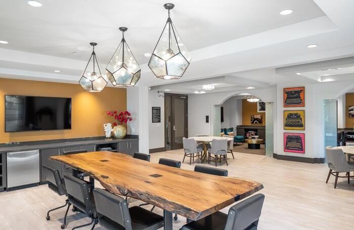 515 W 20th St #B9 - Photo 7 of 50