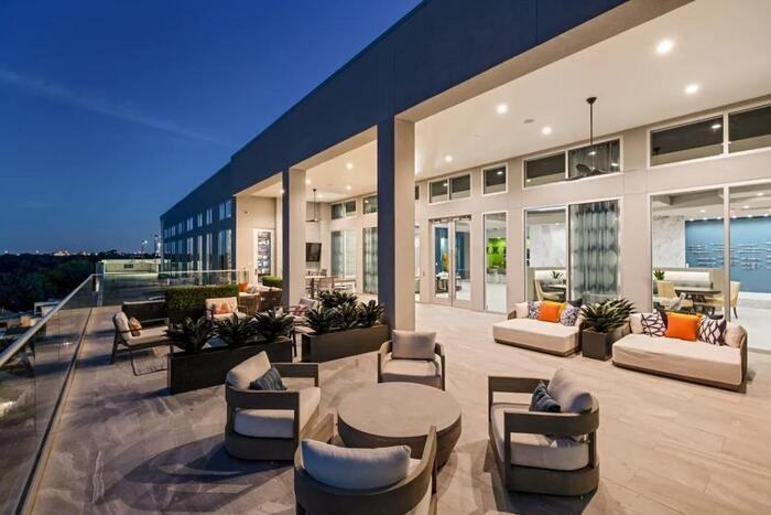 1317 Post Oak Park Dr #C1 - Photo 4 of 27