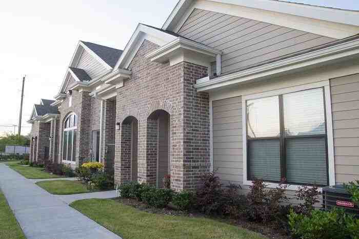 5353 Space Center Blvd #C2 - Photo 3 of 26