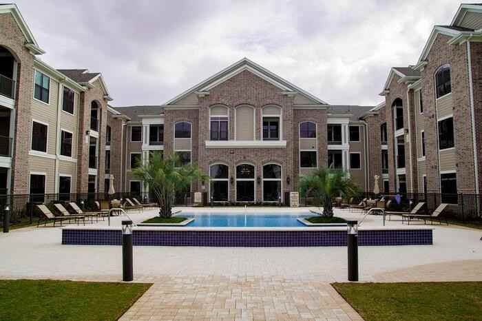 5353 Space Center Blvd #C4 - Photo 5 of 26