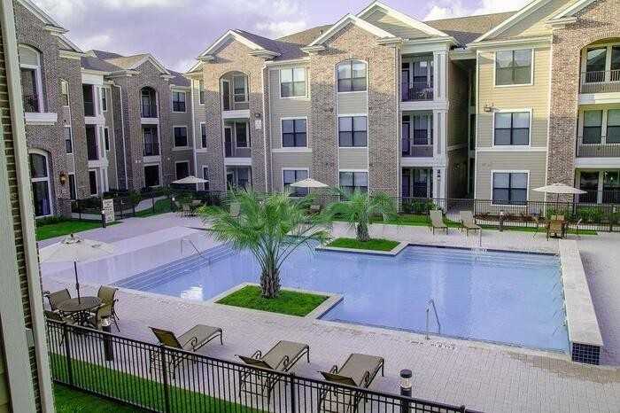 5353 Space Center Blvd #C4 - Photo 6 of 26