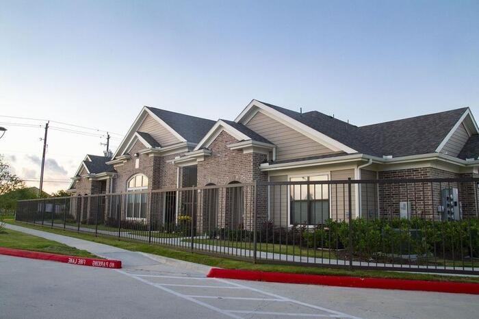 5353 Space Center Blvd #B2 - Photo 4 of 26