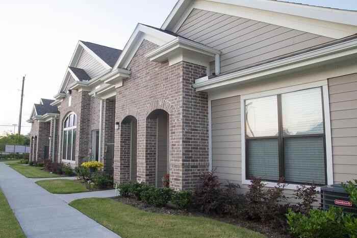 5353 Space Center Blvd #B3 - Photo 3 of 26