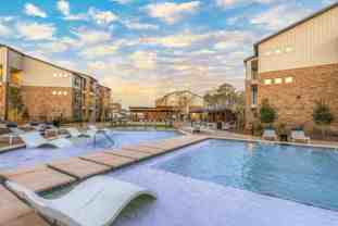 15500 Middlebrook Dr #B1 - Photo 1 of 1